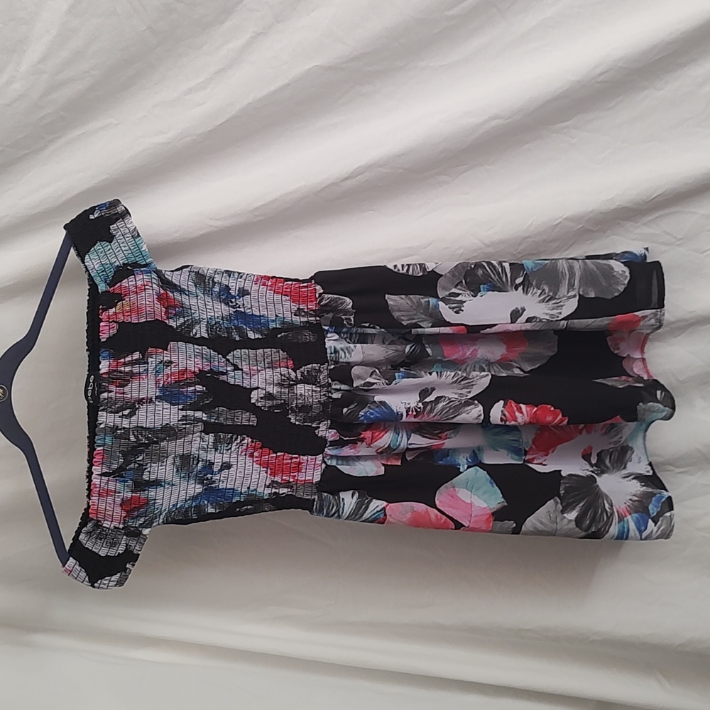 Bebe 😍 strapless sundress xs
